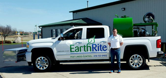 Earthright truck pest control